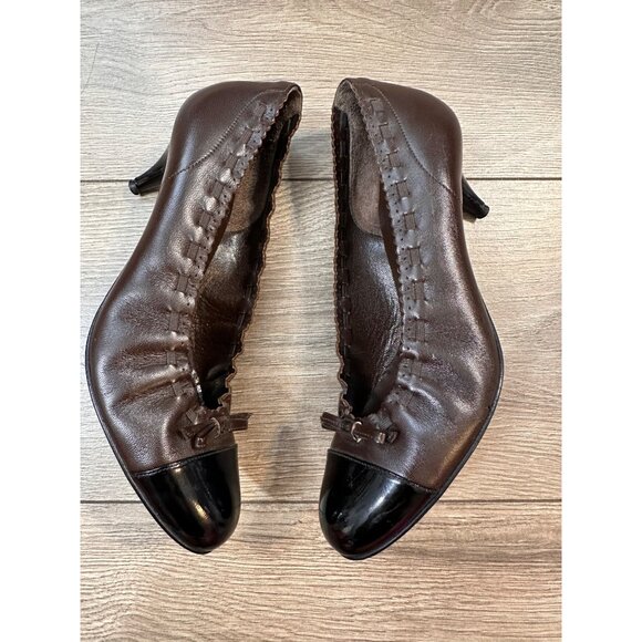 Vintage CHANEL Two Tone Brown Black Leather Ballet CC Bow Pumps Heels 37 - Picture 5 of 15
